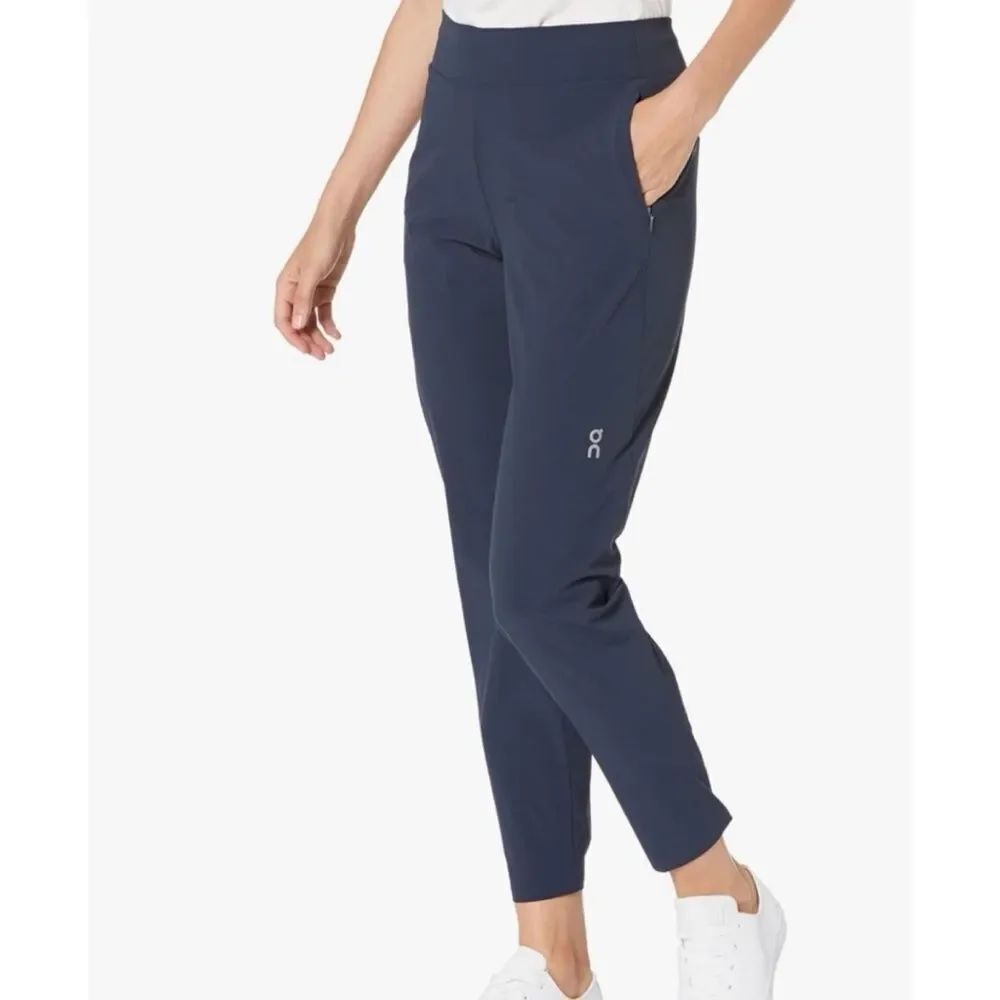 On Cloud On Running Lightweight High Stretch Running Jogger Pants Navy Blue S